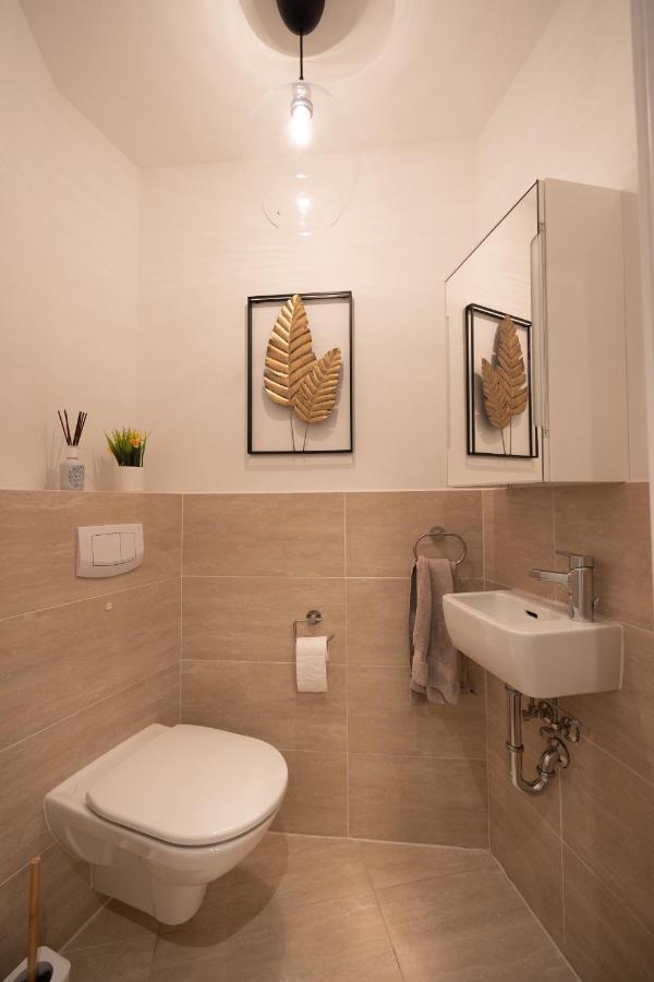 וינה Rooftop Cozy Apartment Near Innerstadt With Ac מראה חיצוני תמונה